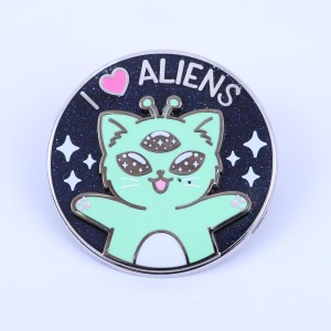 Custom fashion hard enamel lapel pins of cute design enamel pin